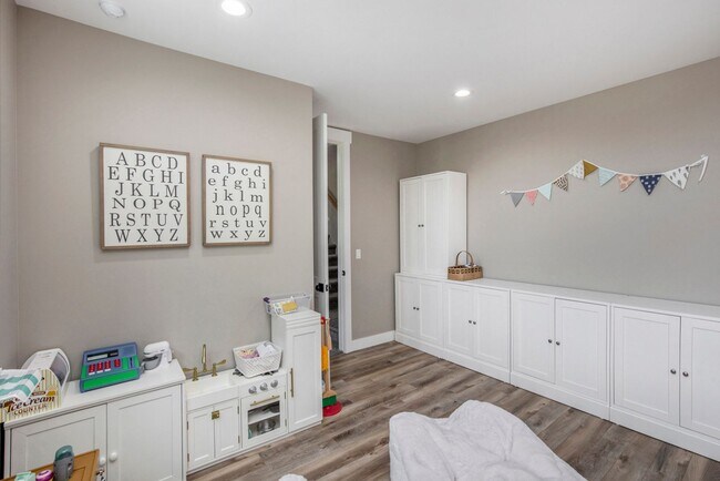 Building Photo - Stunning Custom Home in Harmony Club – Tim...