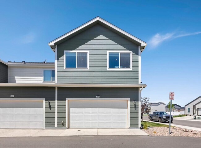 Building Photo - 3901 Cascades St