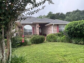 Building Photo - Stunning Custom 4/2, 2380sqft Home with Mo...