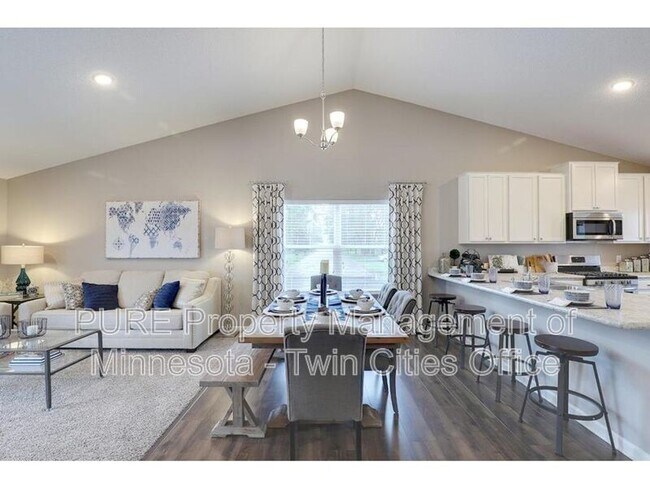 Building Photo - 6613 Jasmine Ave S