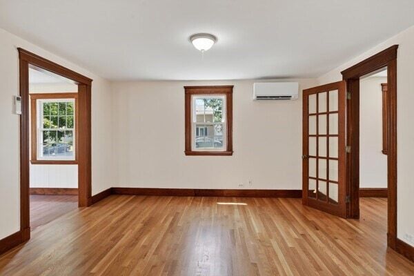 Building Photo - 9 Harriett Ave