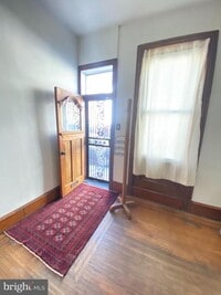 Building Photo - 2038 E Dauphin St