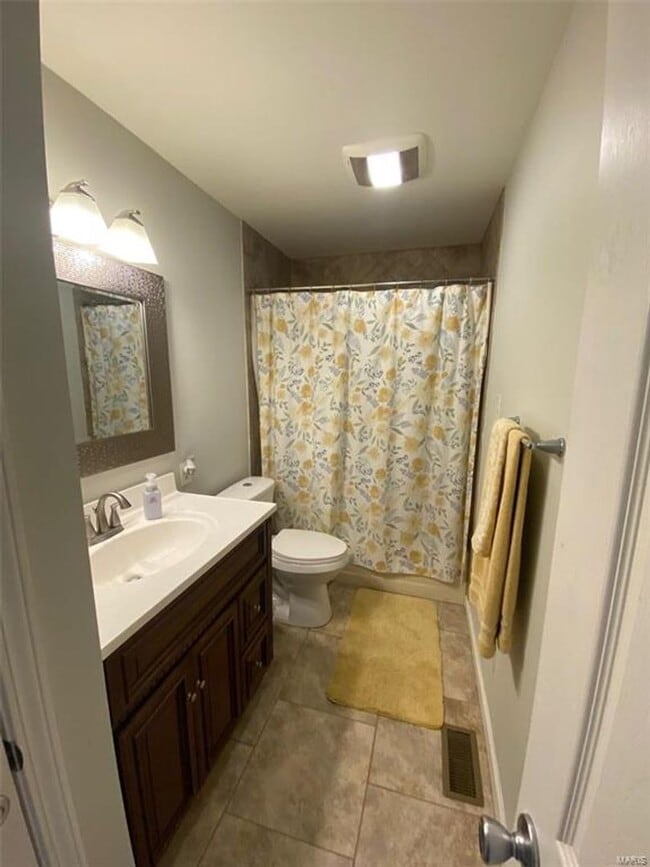 Building Photo - 7 Edgeworth Ave