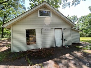 Building Photo - Renovated 1 Bedroom 1 Bath Loft for Rent!!