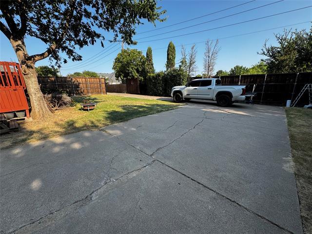 Building Photo - 1365 W Branch Hollow Dr
