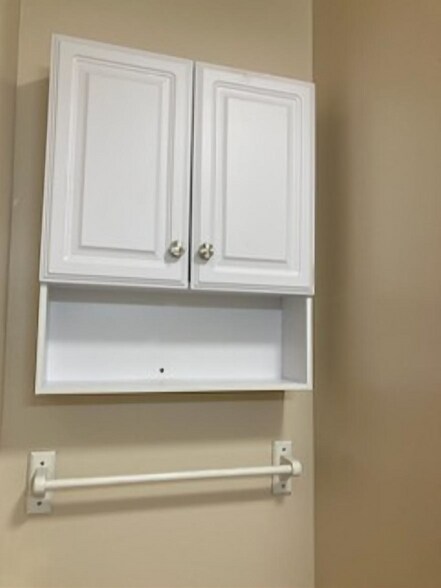 Master bath Vanity - 7303 N Wolcott Ave