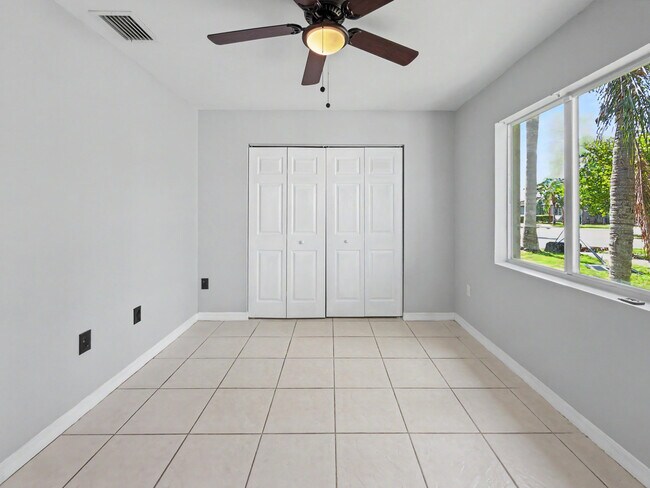 Building Photo - 13435 SW 257th Terrace