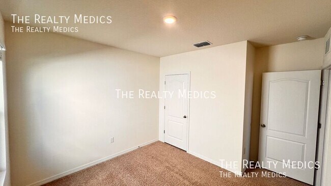 Building Photo - 1830 Hackberry St