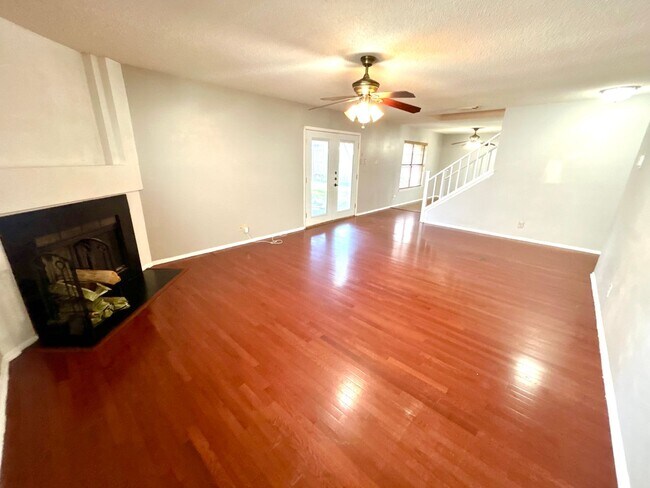 Building Photo - *COMING SOON* Energy-Efficient 4BR Home w/ Solar Panels, Loft & Backyard Oasis!