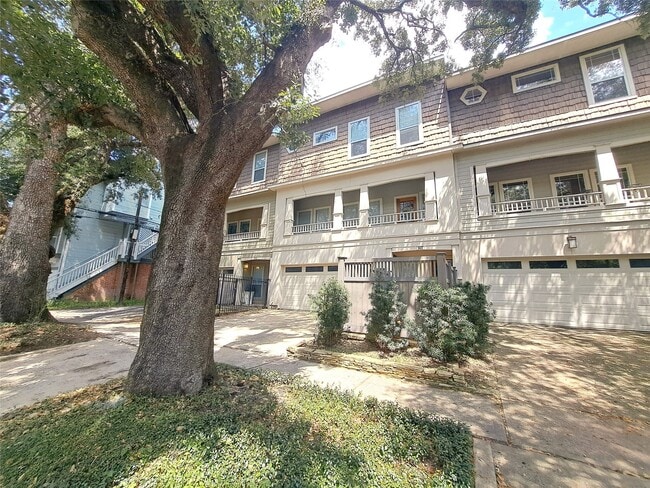 Primary Photo - 3417 Stanford St