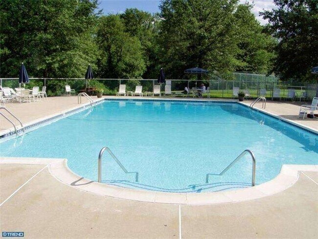 Building Photo - 94 Quince Ct