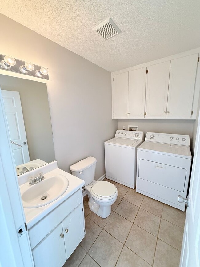 Building Photo - Dunwoody Subdivision