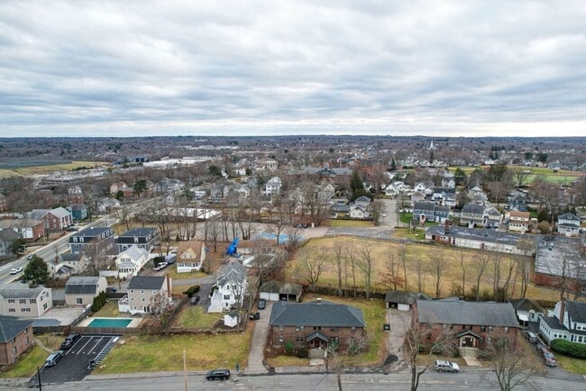 Building Photo - 22 Weston Ave