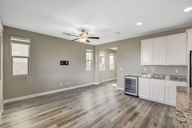 Building Photo - Beautiful Two-Story Home in Gated Cortona – Southern Highlands!