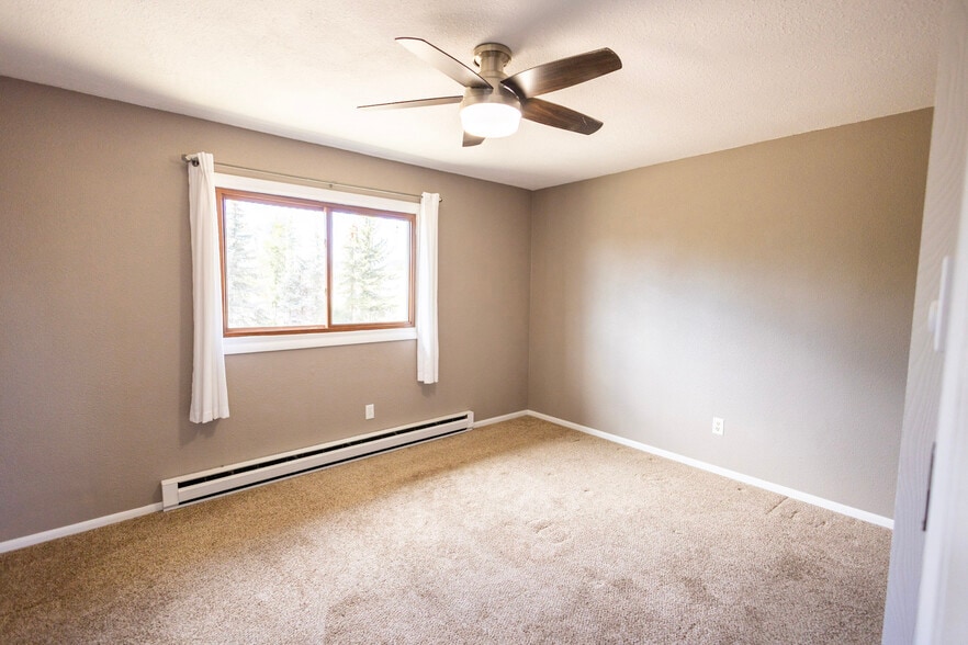 Building Photo - 845 Terrence Rd