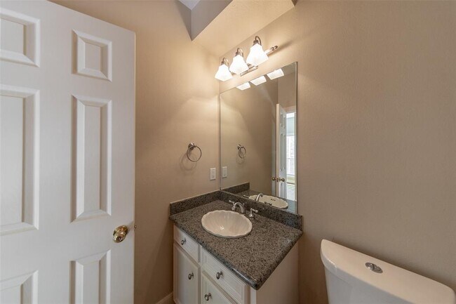 Building Photo - 9559 Doliver Dr