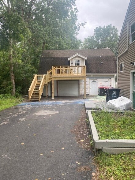 Building Photo - 2667 Wehrle Dr