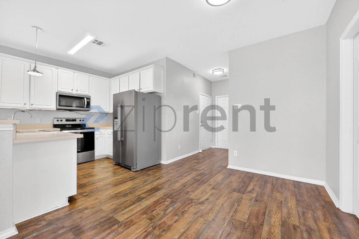 Building Photo - 8797 Holly St