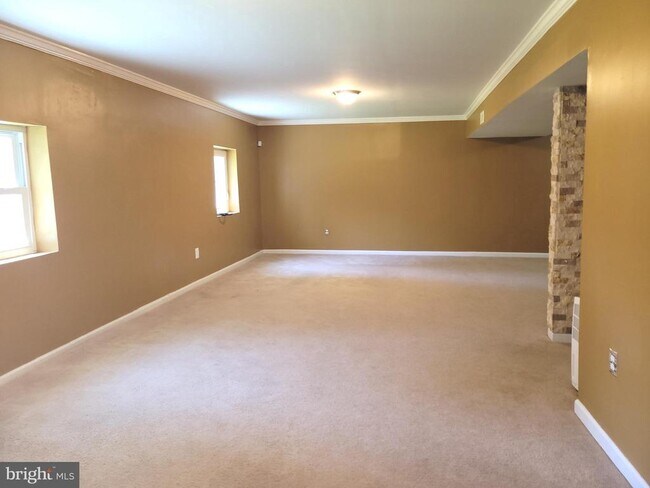 Building Photo - 1108 Swan Creek Rd