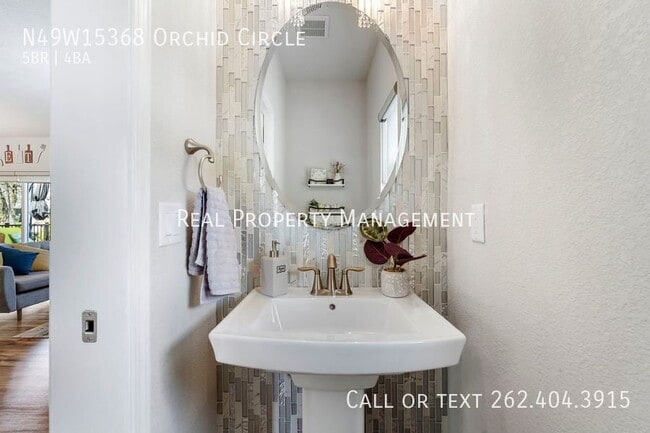 Building Photo - N49W15368 Orchid Cir