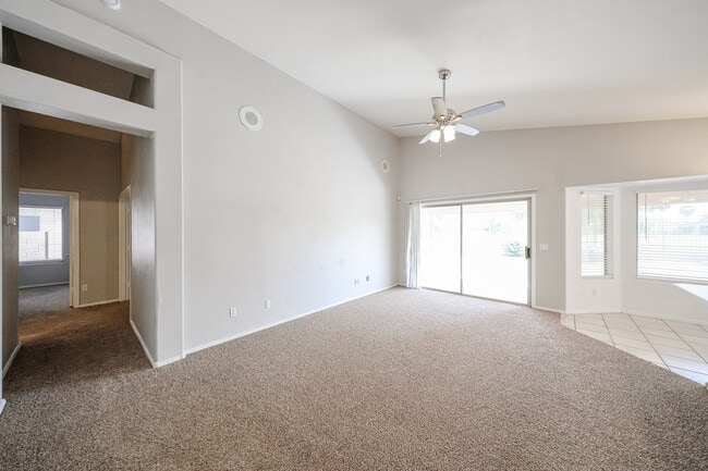 Building Photo - 14707 W Lupine Ln