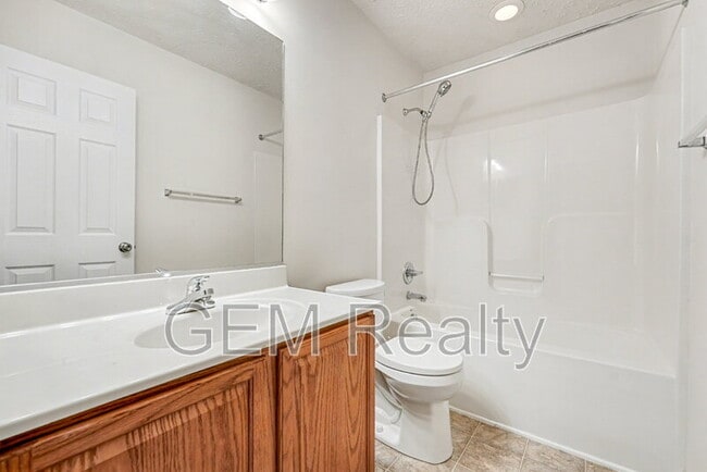 Building Photo - 9 Gallery Rd