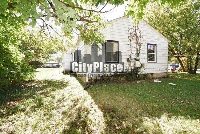 Building Photo - 4726 E 34th St