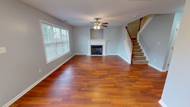 Building Photo - 4 Bedrooms in Established Hope Mills Commu...