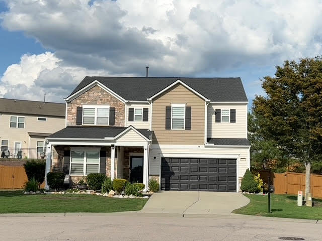 Building Photo - 8145 Hovingham Way