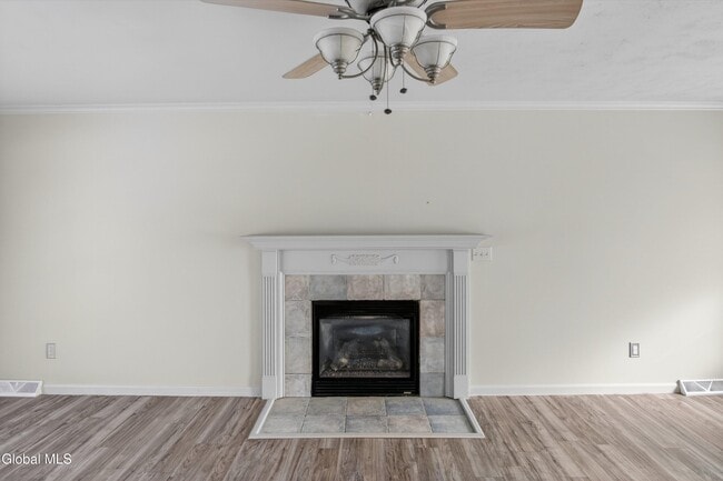 Building Photo - 3 David Ln