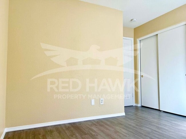 Building Photo - 3623 N 104th Dr