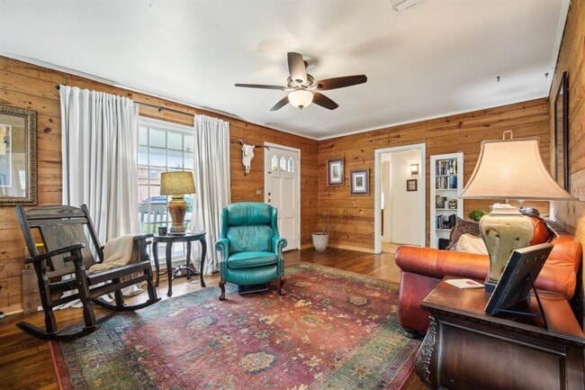 Building Photo - 801 Bishop St