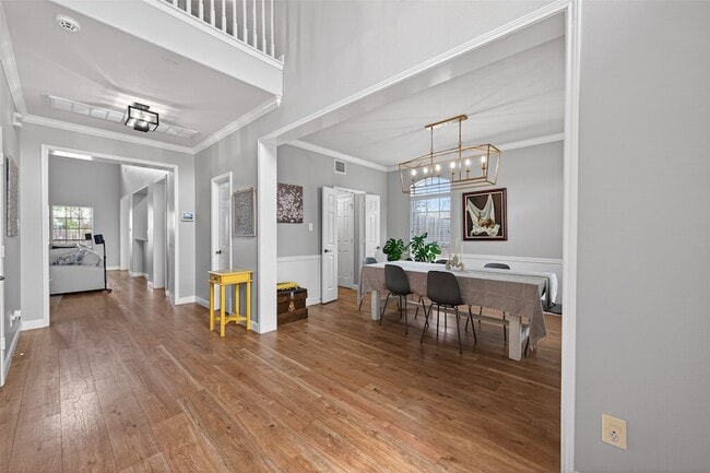 Building Photo - 3329 Oak Dale Way