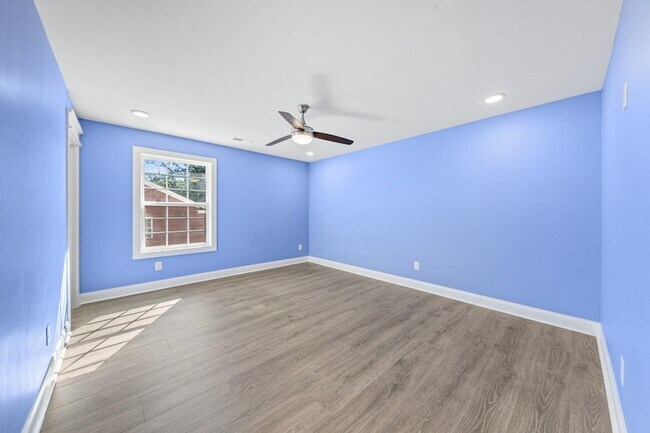 Building Photo - 601 Joyce Ave