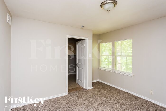 Building Photo - 4123 Vanette Ln