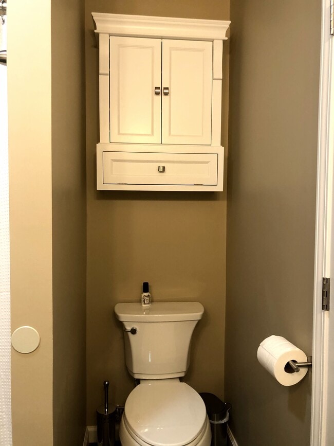 Building Photo - 112 Kings Mountain Ct