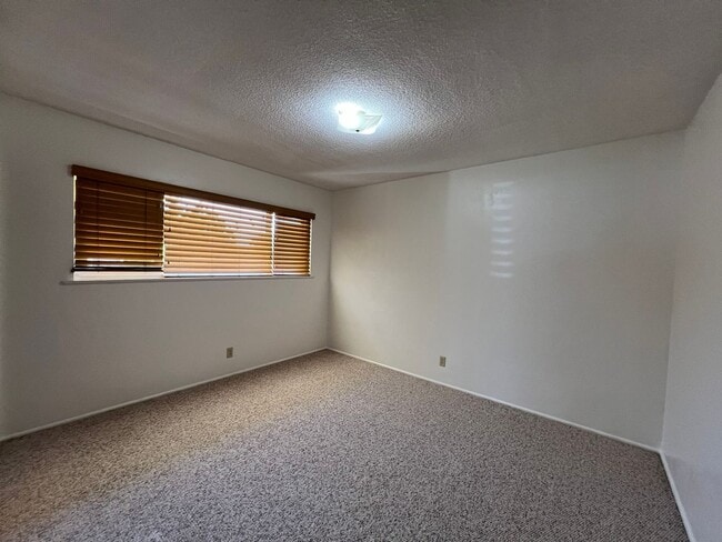 Building Photo - 2280 Del Norte St