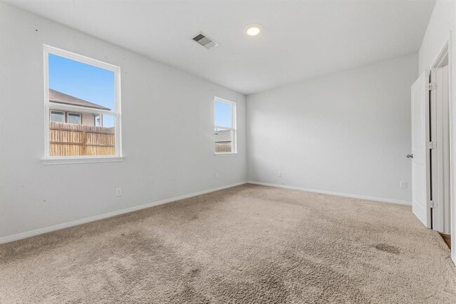 Building Photo - 202 Eagle Mountain Trl1
