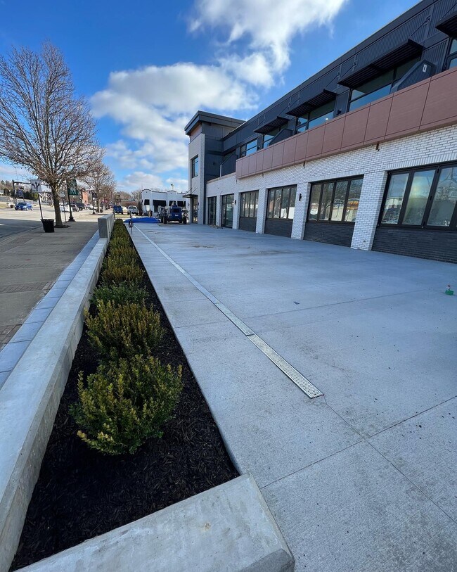 Building Photo - Liberty Beall