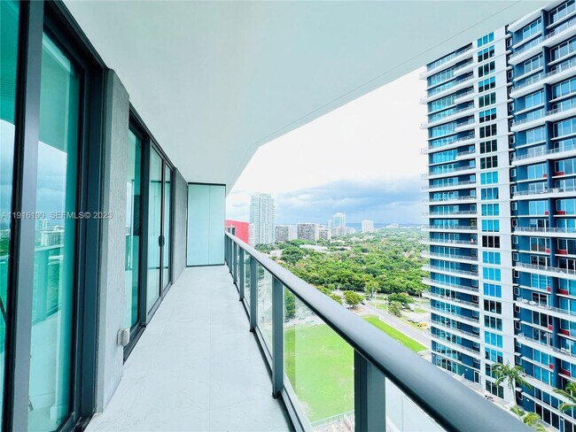 Building Photo - 1300 S Miami Ave