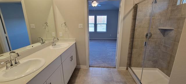 Building Photo - 2644 Oneida Ln