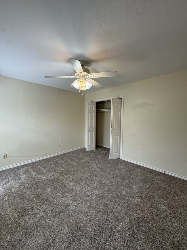 Building Photo - 7033 Bevington Dr
