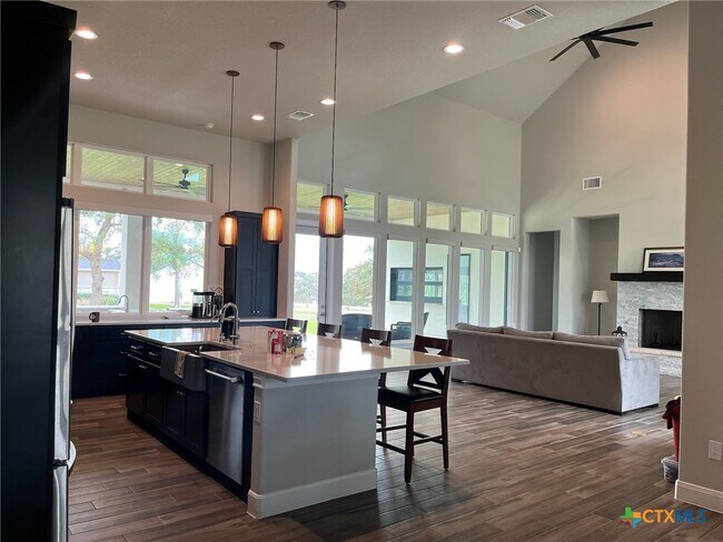 Building Photo - 1163 Trotter Ln