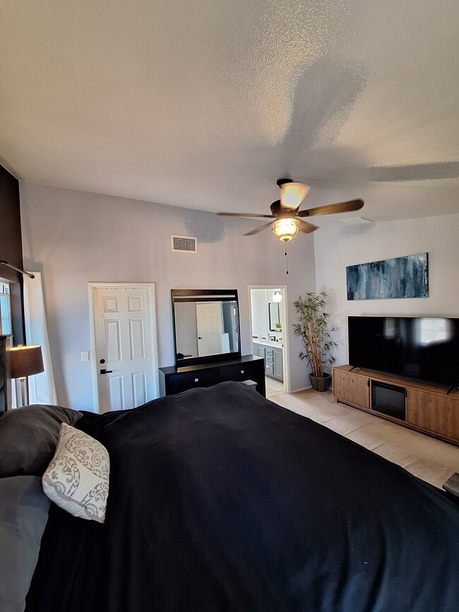 Building Photo - 7701 Donald Nelson Ave