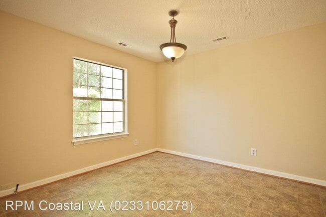 Building Photo - 2 br, 2.5 bath House - 475 Lees Mill Dr.