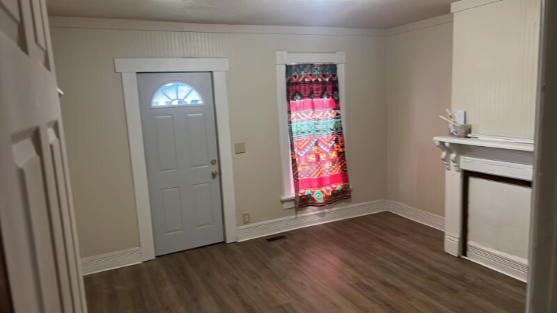 Building Photo - 143 Martz Ave