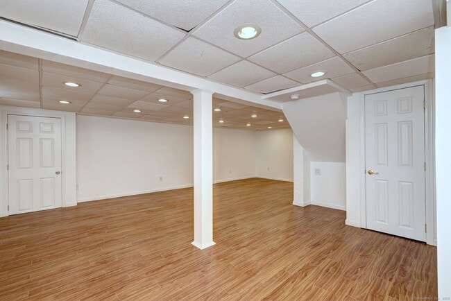 Building Photo - 153 2nd Ave