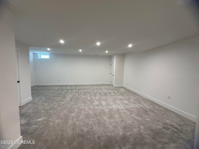 Building Photo - 95 Mustang Dr