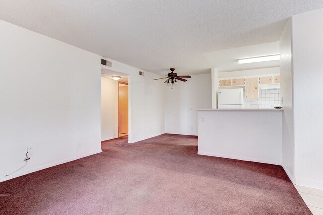 Building Photo - 2975 Juniper Hills Blvd