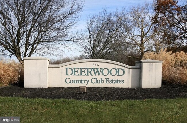 Building Photo - 60 Cypress Point Road